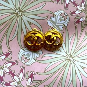 Vintage Chanel Clip on Earrings